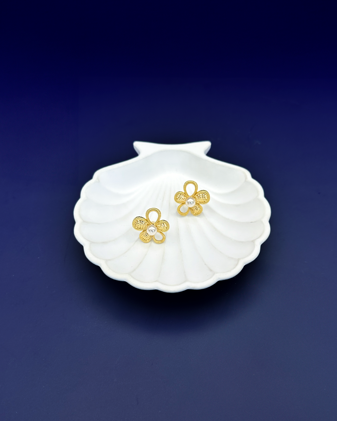 Aretes Flor Perla Waterproof